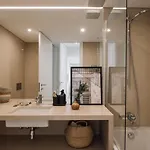 Ducenta - 1 Bedroom And Parking In Alvalade Lejlighed *