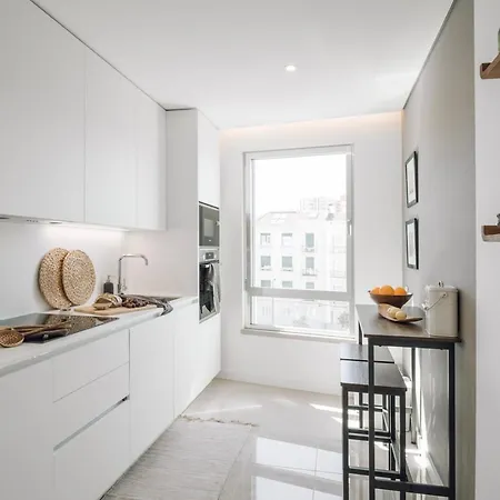 Ducenta - 1 Bedroom And Parking In Alvalade * Lisboa
