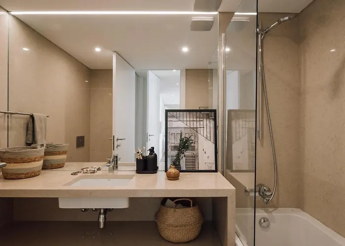 Ducenta - 1 Bedroom And Parking In Alvalade Apartamento *