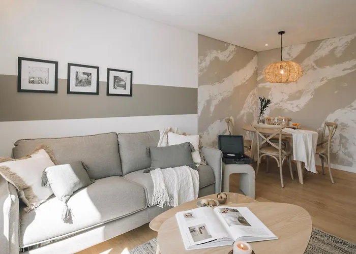 Ducenta - 1 Bedroom And Parking In Alvalade Apartamento *